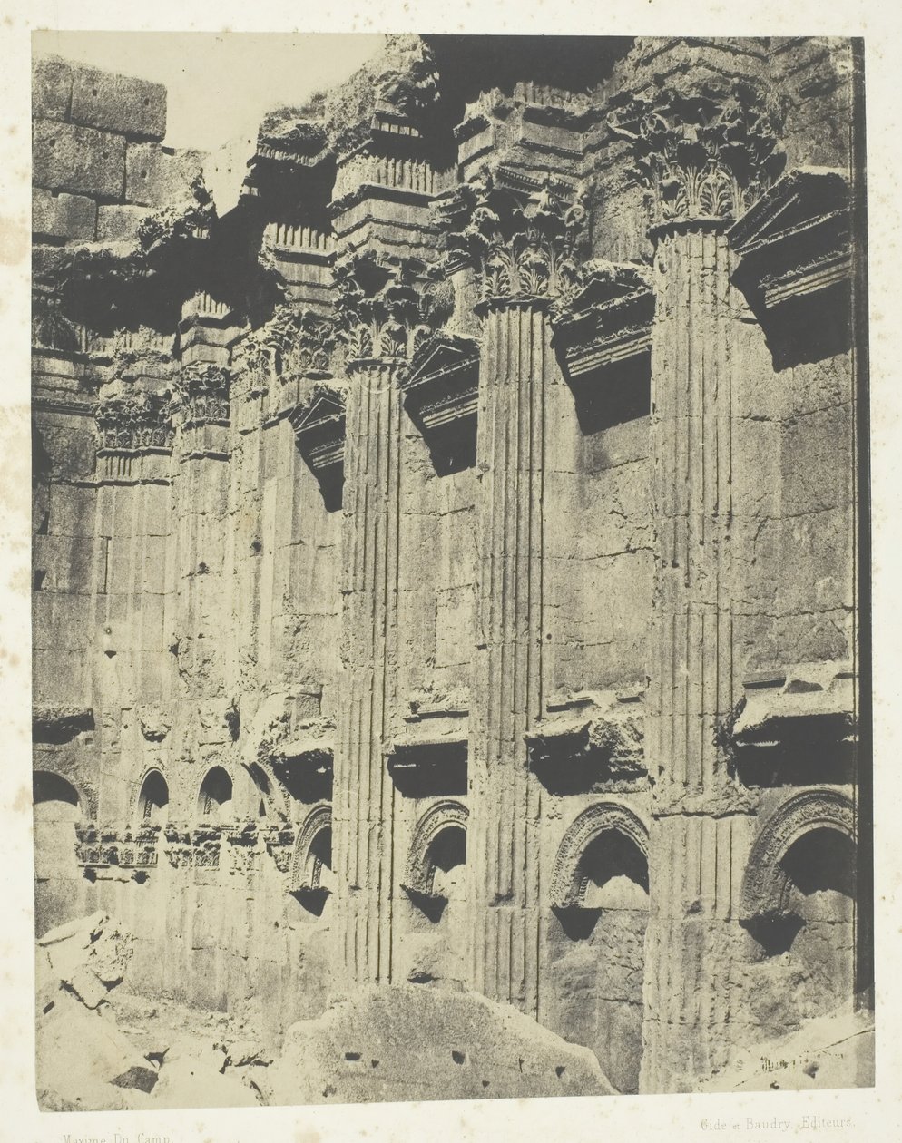 Tempel des Jupiter in Baalbeck Heliopolis, Inneres des Naos, Syrien, 1849-51, gedruckt 1852 von Maxime Du Camp