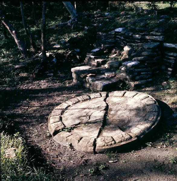 Marker im Ballspielplatz, Späte Klassische Periode (600-900 n. Chr.) von Mayan Mayan