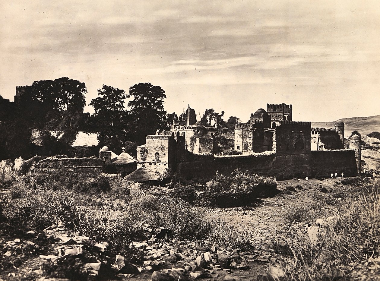„Ein Imperium aufbauen“ im faschistischen Zeitalter: das Schloss von König Fasiladas in Gondar, Äthiopien, 09/05/1936 von Modestino Baldinetti