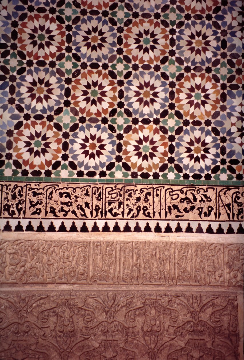 Die untere Wand des Hauptinnenhofs, erbaut von den Saadiern 1565 von Moroccan School