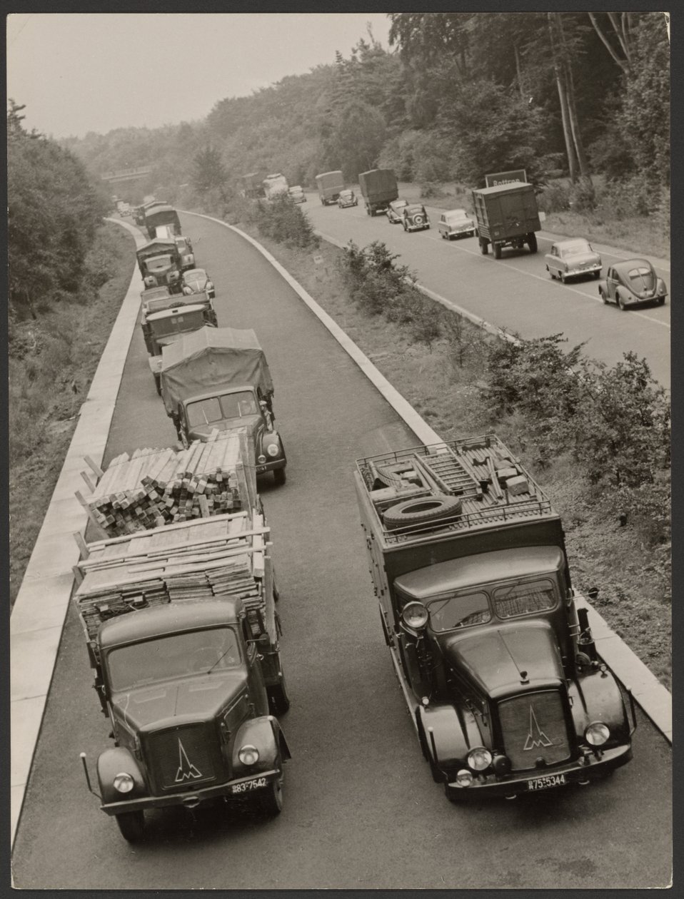 Autobahn im Ruhrgebiet von Paul Wolff