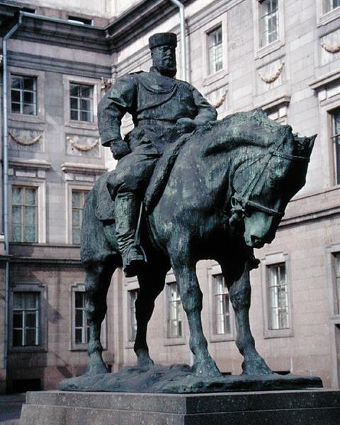 Reiterstatue von Alexander III., 1909 von Pavel Petrovic Trubetskoy