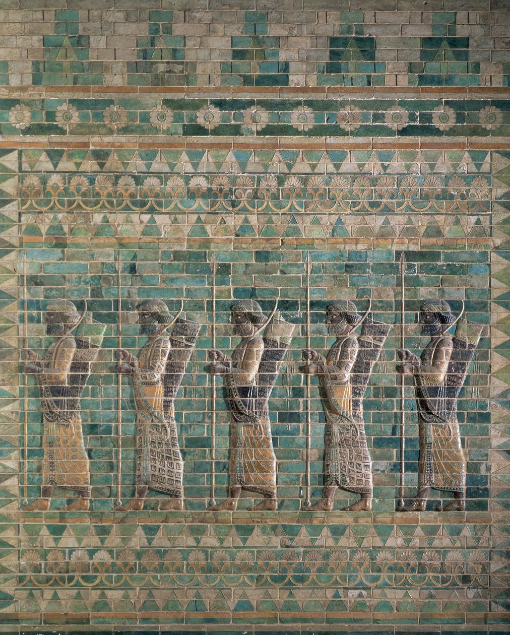 Fries der Bogenschützen der persischen Königsgarde, aus dem Palast von Darius dem Großen (548-486 v. Chr.) in Susa, Iran, Achämenidenzeit, ca. 500 v. Chr. von Persian School