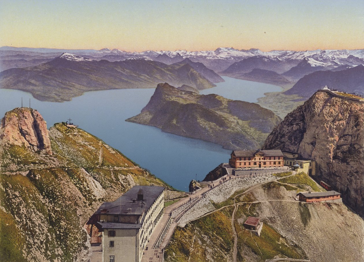 Pilatus-Kulm (2133m ü.M.) Vierwaldstättersee und die Alpen von Photographer Swiss