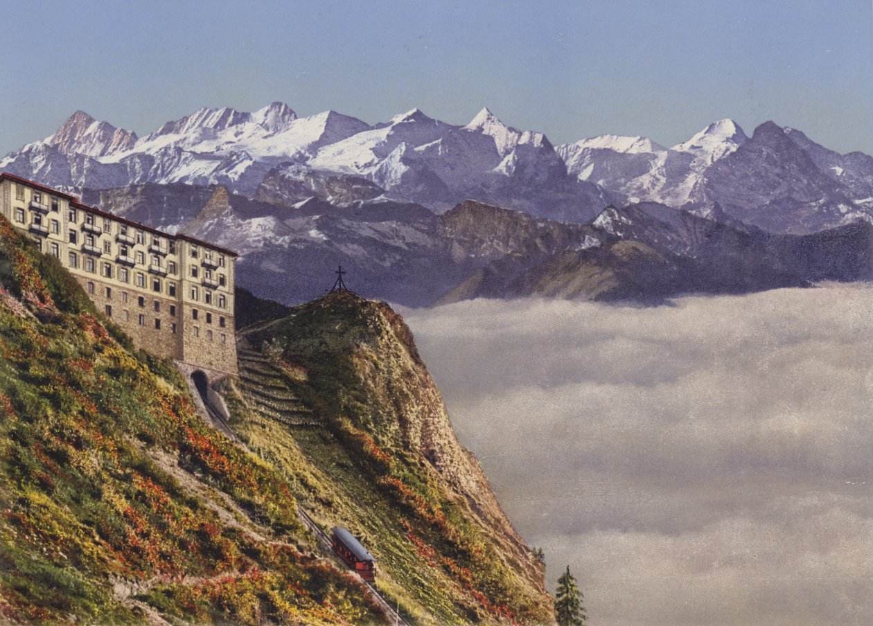 Stanserhorn 1900m Bahn und Hotel mit Berner Alpen von Photographer Swiss