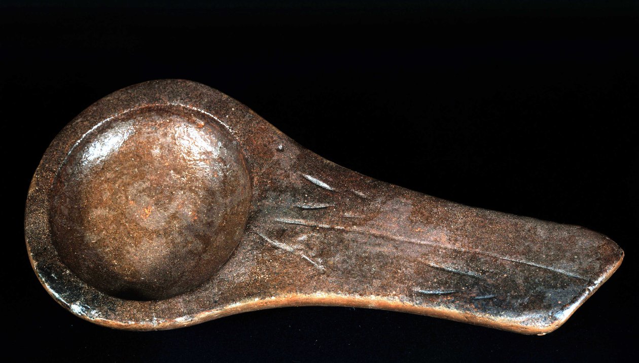 Lampe des Magdalénien aus Lascaux - Musée des Antiquités de Saint-Germain-en-Laye von Prehistoric Prehistoric