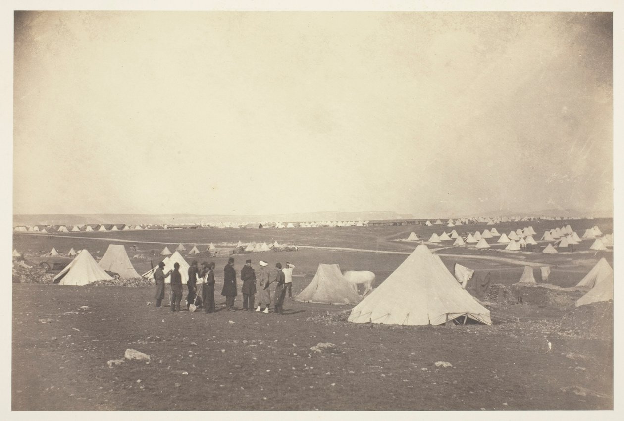 Quartier von General Bosquet mit Blick auf die Mackenzie-Farm von Roger Fenton