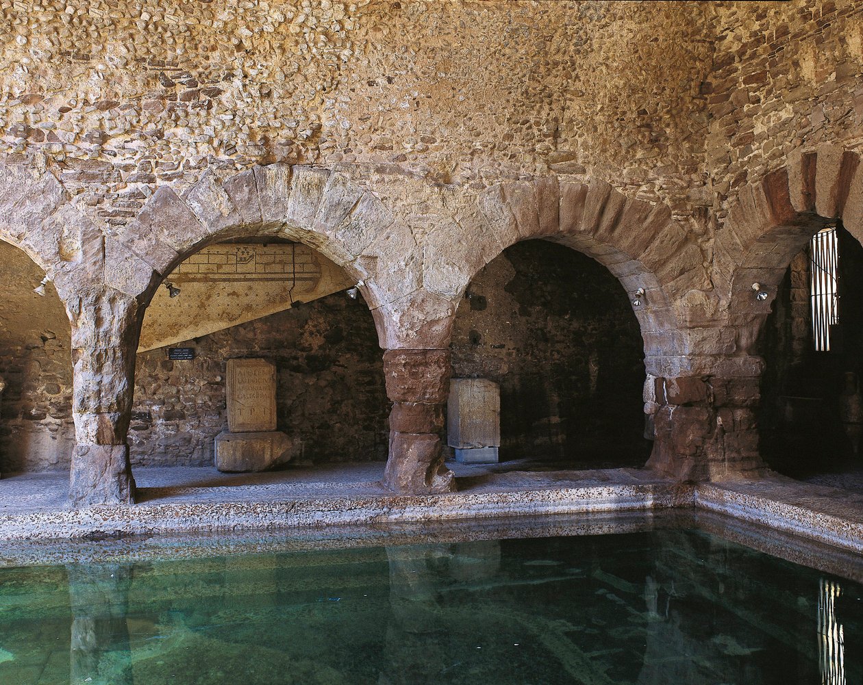 Frigidarium, Caldes de Montbui, Barcelona, Spanien, 2. - 1. Jahrhundert v. Chr. von Roman