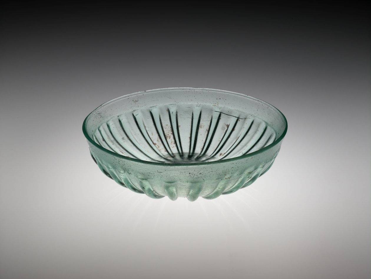Gerippte Glasschale, 100-200 n. Chr. von Roman