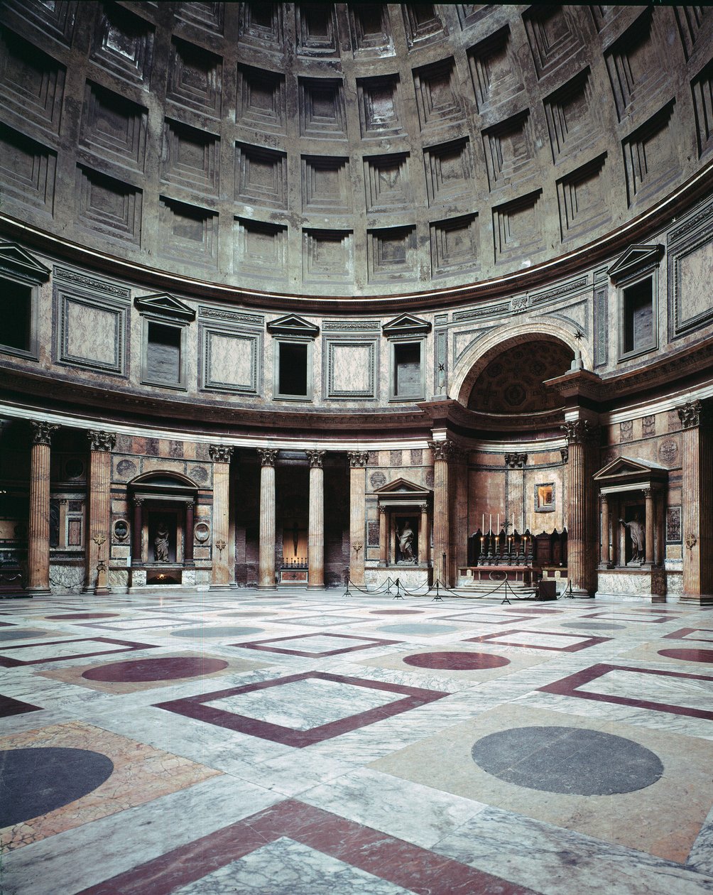 Römische Kunst. Ansicht des Inneren des Pantheons, erbaut zur Zeit von Marcus Vipsanius Agrippa von Roman