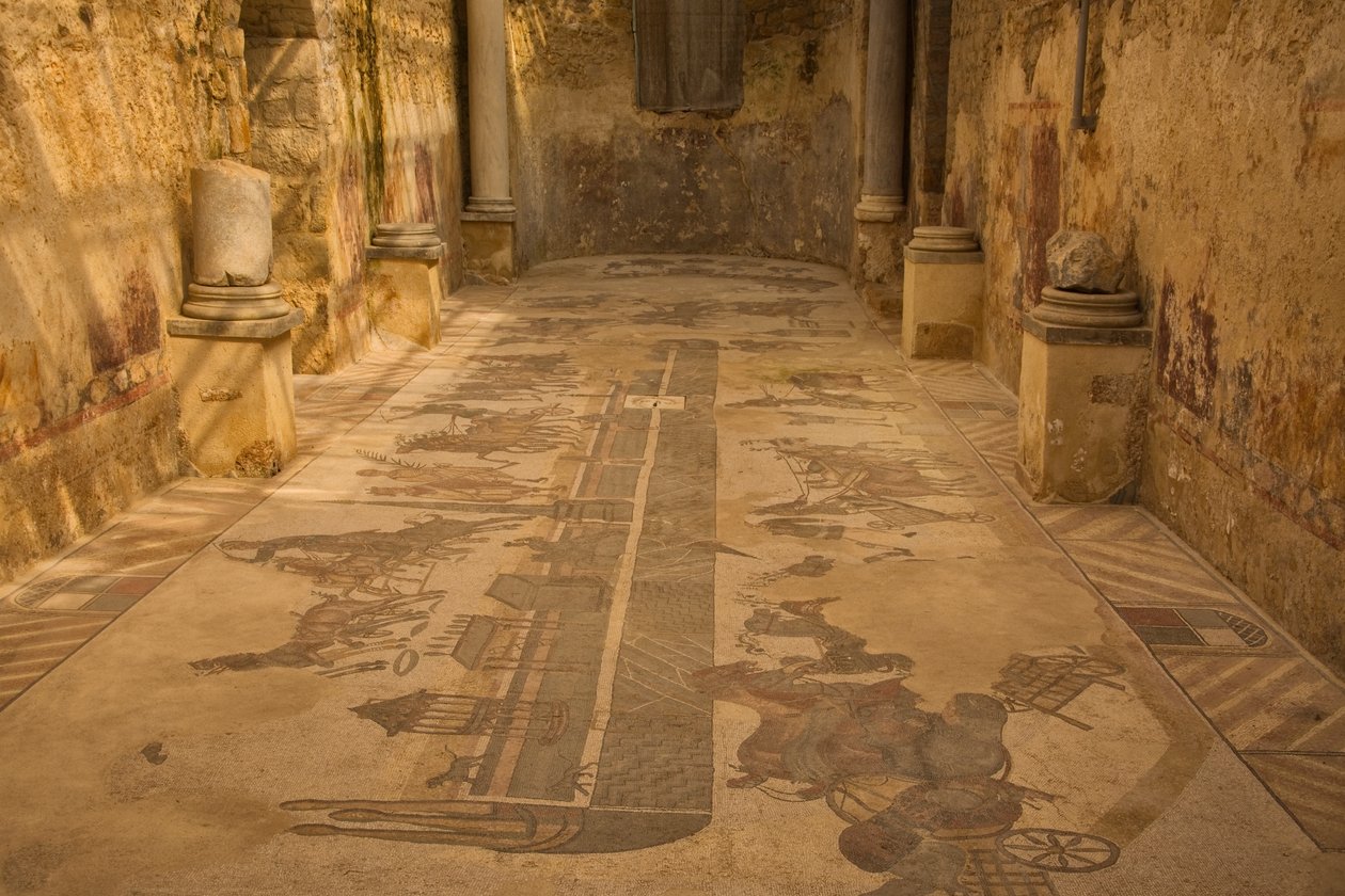 Zwei Apsidenraum, Bodenmosaik, Villa Romana del Casale, Piazza Armerina, Sizilien, Italien (Foto) von Roman