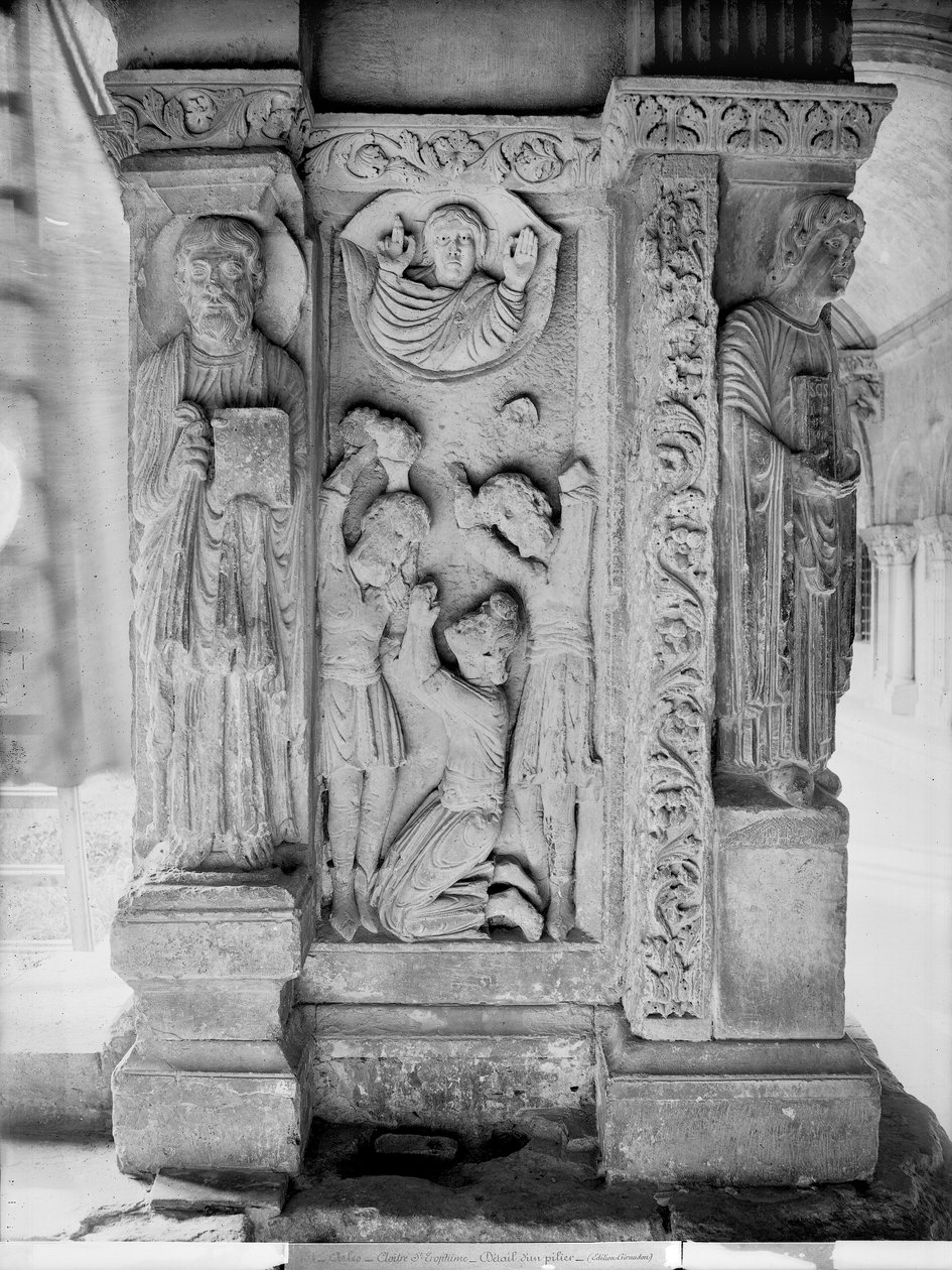 Die Steinigung des Hl. Stephanus, von einer Säule im Kreuzgang von Romanesque