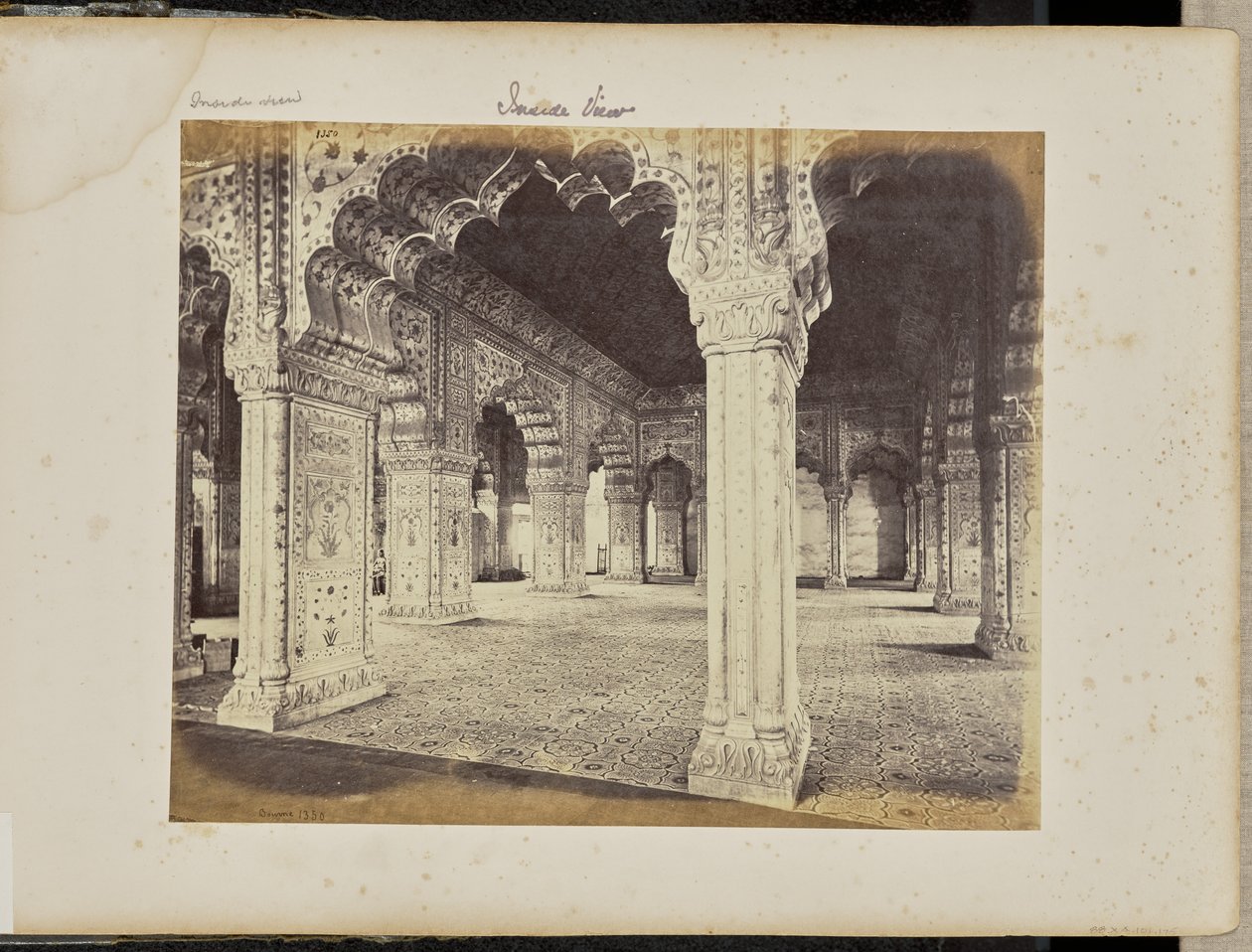 Delhi: der Palast, Inneres des Diwan-i-Khas von Samuel Bourne