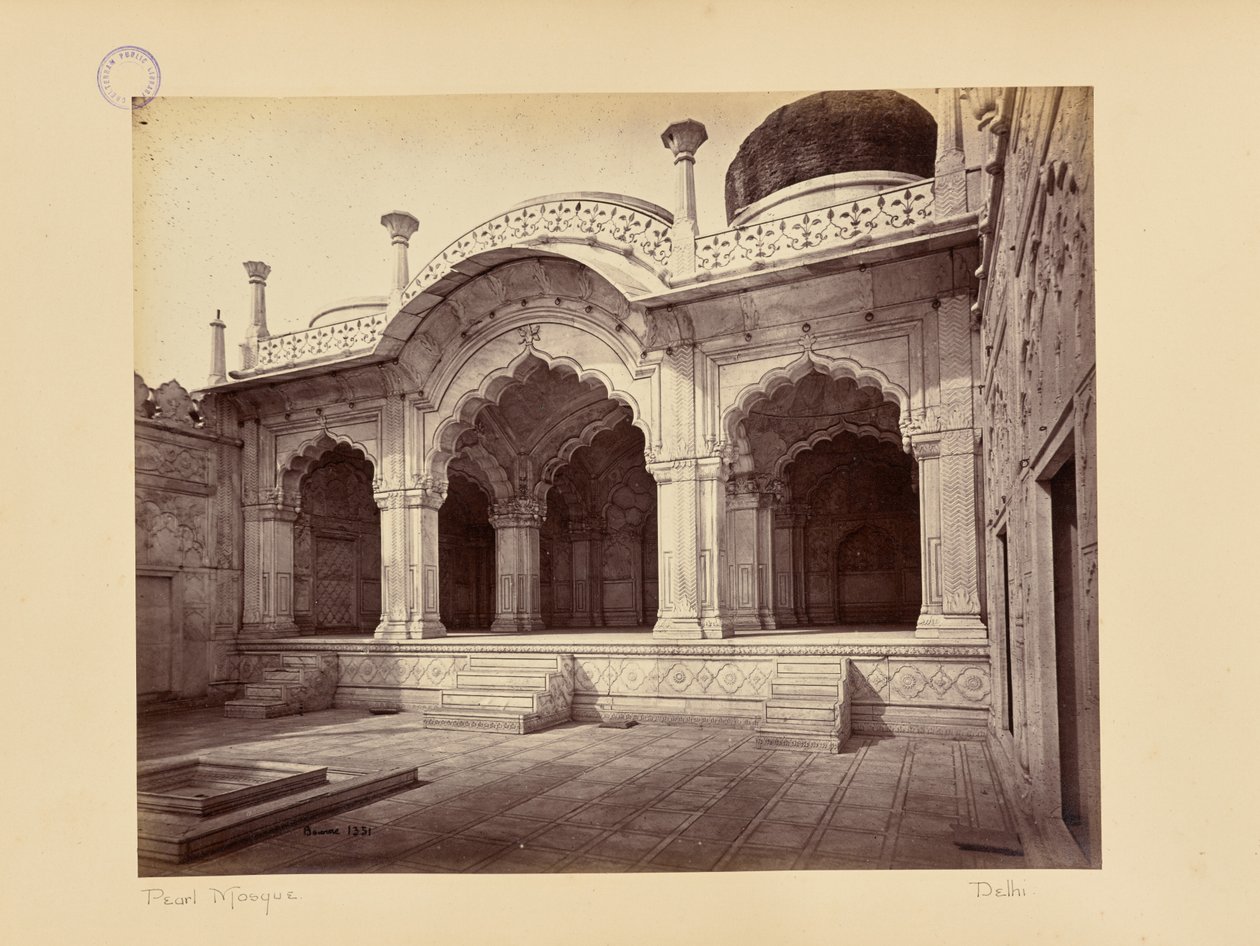 Delhi; Der Palast, die Motee Musjid (Perlenmoschee) von Samuel Bourne