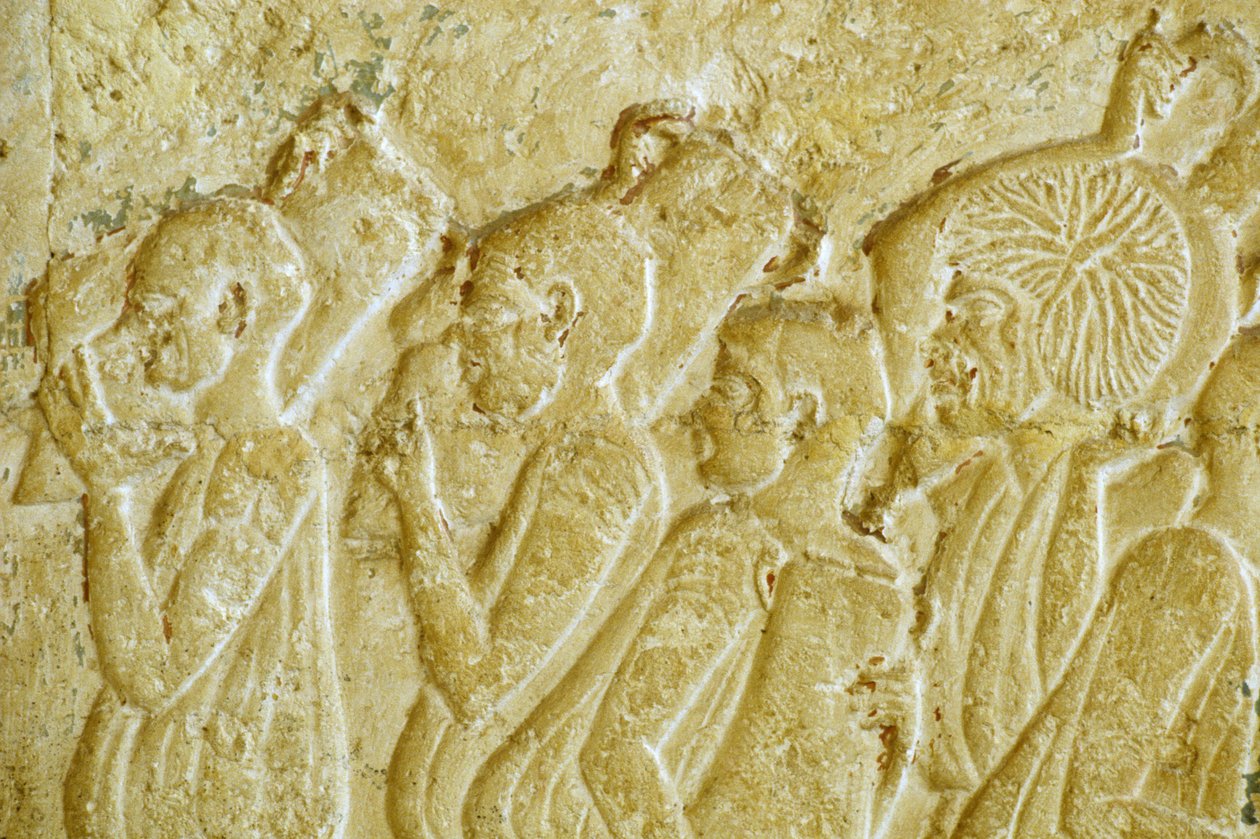 Altes Ägypten, Wandmalerei, Grab des Petosiris, Tuna el Gebel, 300 v. Chr., Männer tragen Weinkrüge von School Egyptian