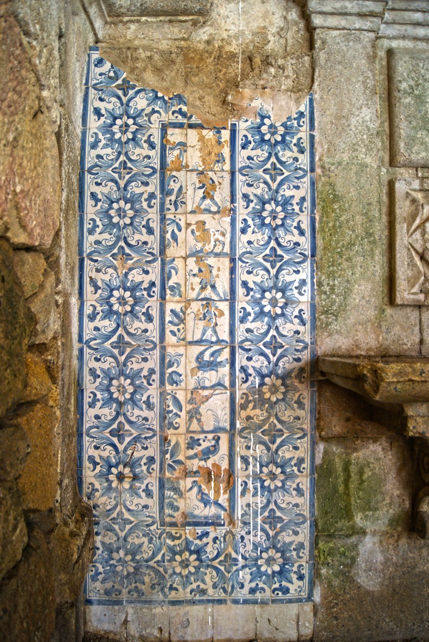 Paneel, das Jagdszenen darstellt, Tarouca, Portugal (Keramikfliesen) von School Portuguese