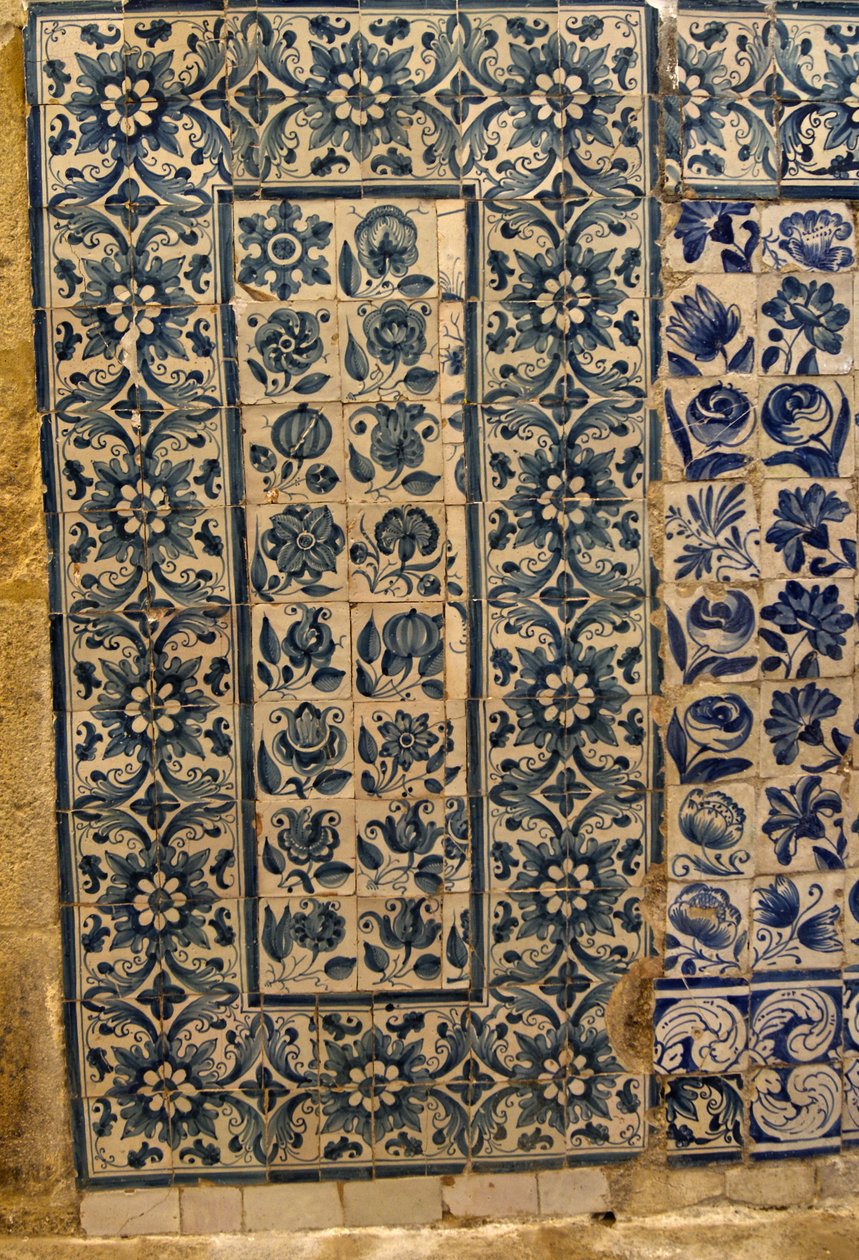 Panel, das verschiedene Blumenarten darstellt, Tarouca, Portugal von School Portuguese
