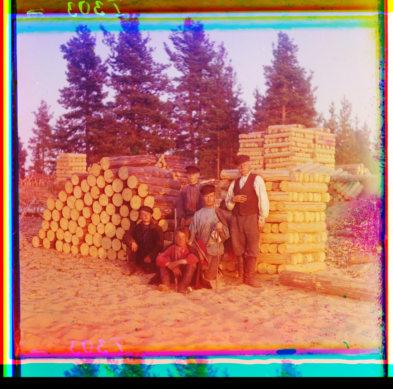 Holzfäller, Svir-Fluss, Wolga-Ostsee-Wasserstraße, Russland von Sergei Mikhailovich Prokudin Gorskii