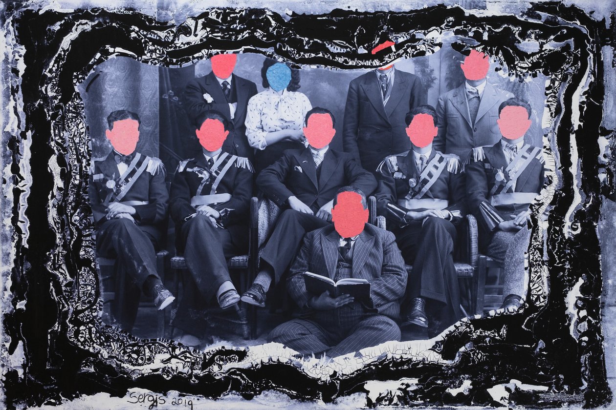 ungewöhnliche Versammlung von Freimaurern, 2019 von Sergis Adamos