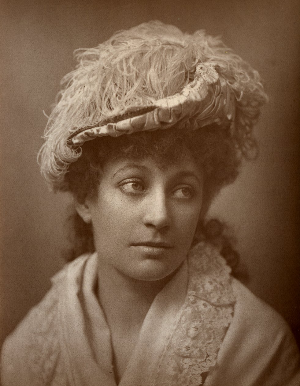 Lucy Buckstone, britische Schauspielerin, 1884 von St James