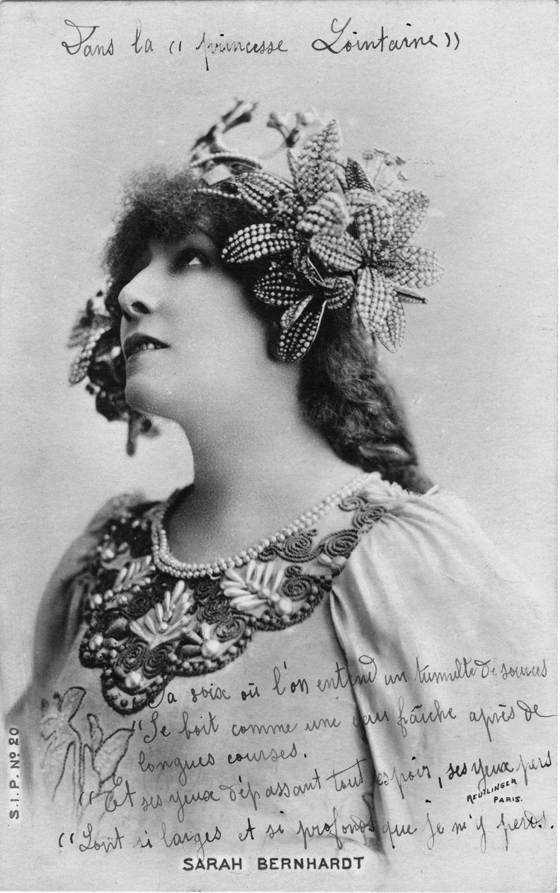Henriette Rosine Bernard alias Sarah Bernhardt in der Rolle der „Die ferne Prinzessin“, ein Stück von Edmond Rostand (s/w Foto) von Studio Reutlinger