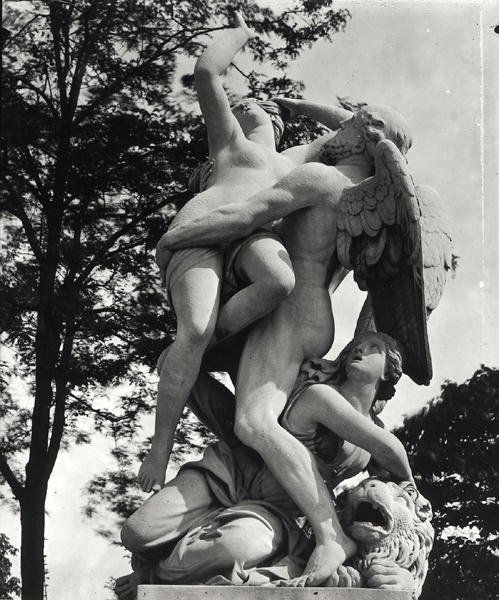 Saturn entführt Cybele, Allegorie der Erde, ca. 1675-80, fotografiert im Jardin des Tuileries, Paris, von Adolphe Giraudon (1849-1929) von Thomas Regnaudin