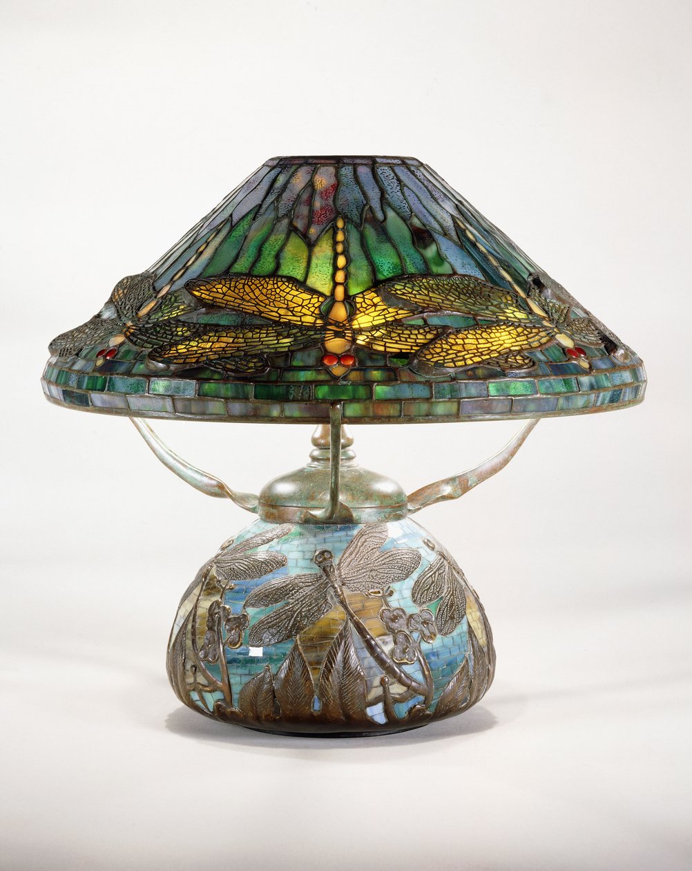 Eine Tiffany Studios Libellen-Tischlampe von Tiffany and Company