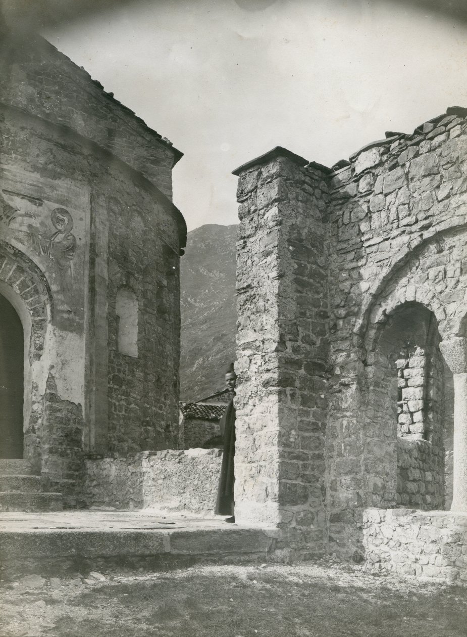 Abtei San Pietro al Monte, Civate, Lombardei, Italien, Fotografie von Ugo Monneret de Villard, um 1910 von Ugo Monneret de Villard