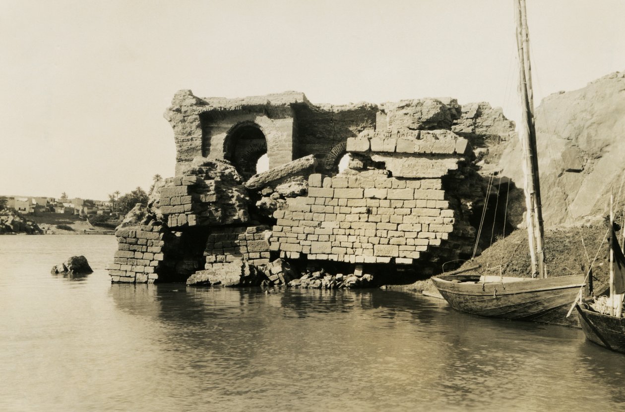 Cleopatra-Bad, Insel Elephantine, Ägypten, Fotografie von Ugo Monneret de Villard von Ugo Monneret de Villard