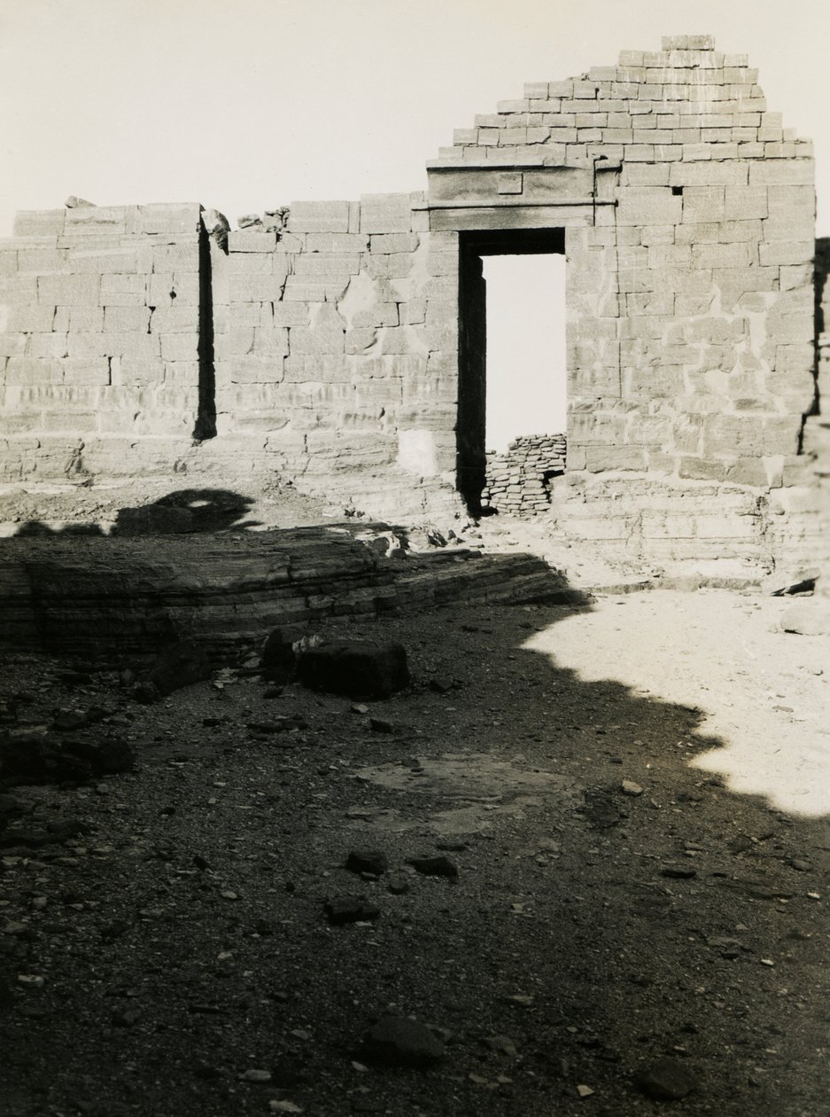 Ruinen des Tempels, Qasr Ibrim, Ägypten, Fotografie von Ugo Monneret de Villard von Ugo Monneret de Villard