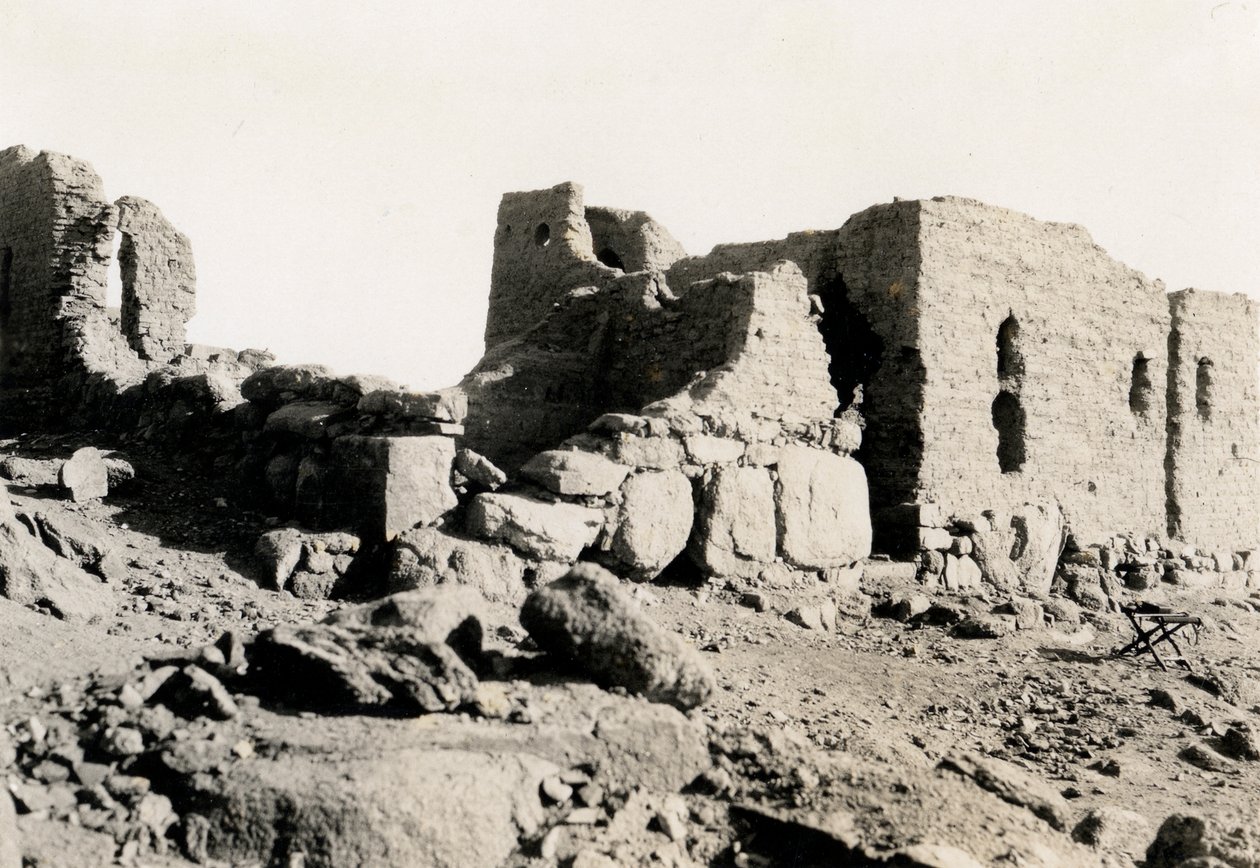 Ruinen auf der Insel Bigeh, Ägypten, Fotografie von Ugo Monneret de Villard von Ugo Monneret de Villard