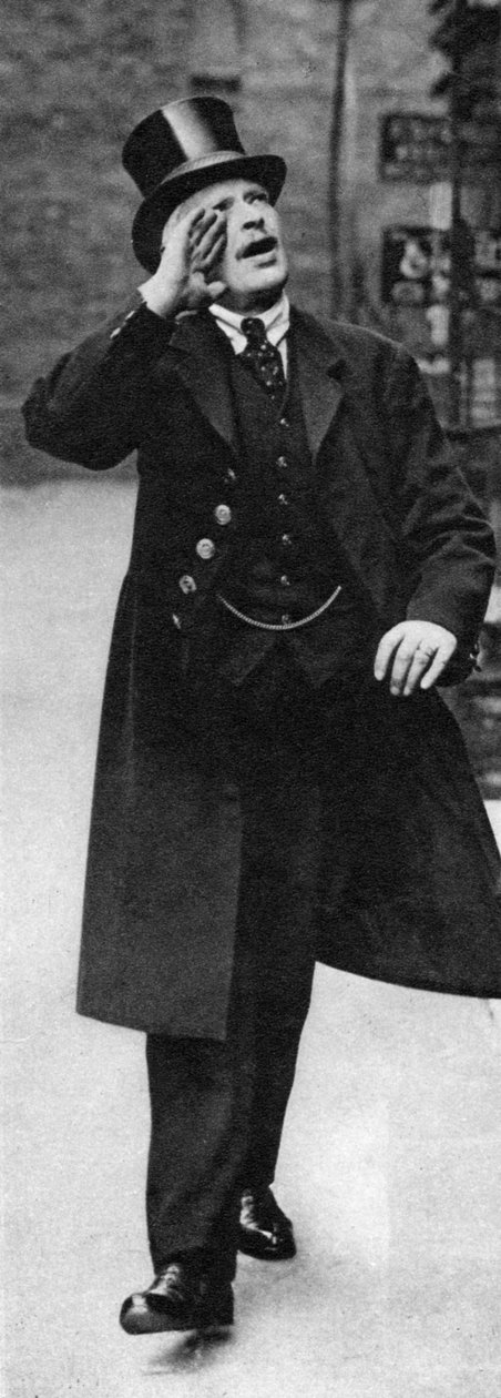 Ein Küster ruft die Stunden aus, Ely Place, London, 1926-1927 von Unbekannt