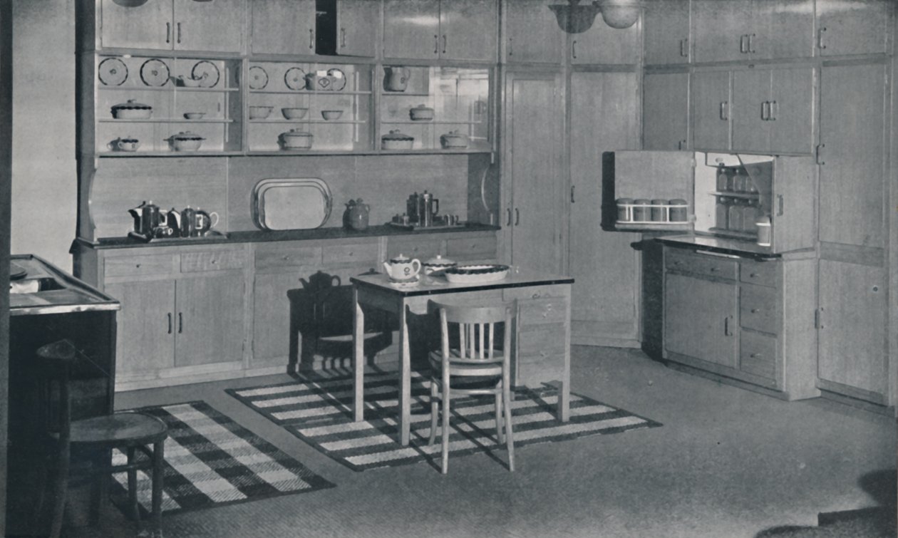 Eine Küche eingerichtet und ausgestattet von Heal & Son, Ltd. aus London, 1942 von Unbekannt