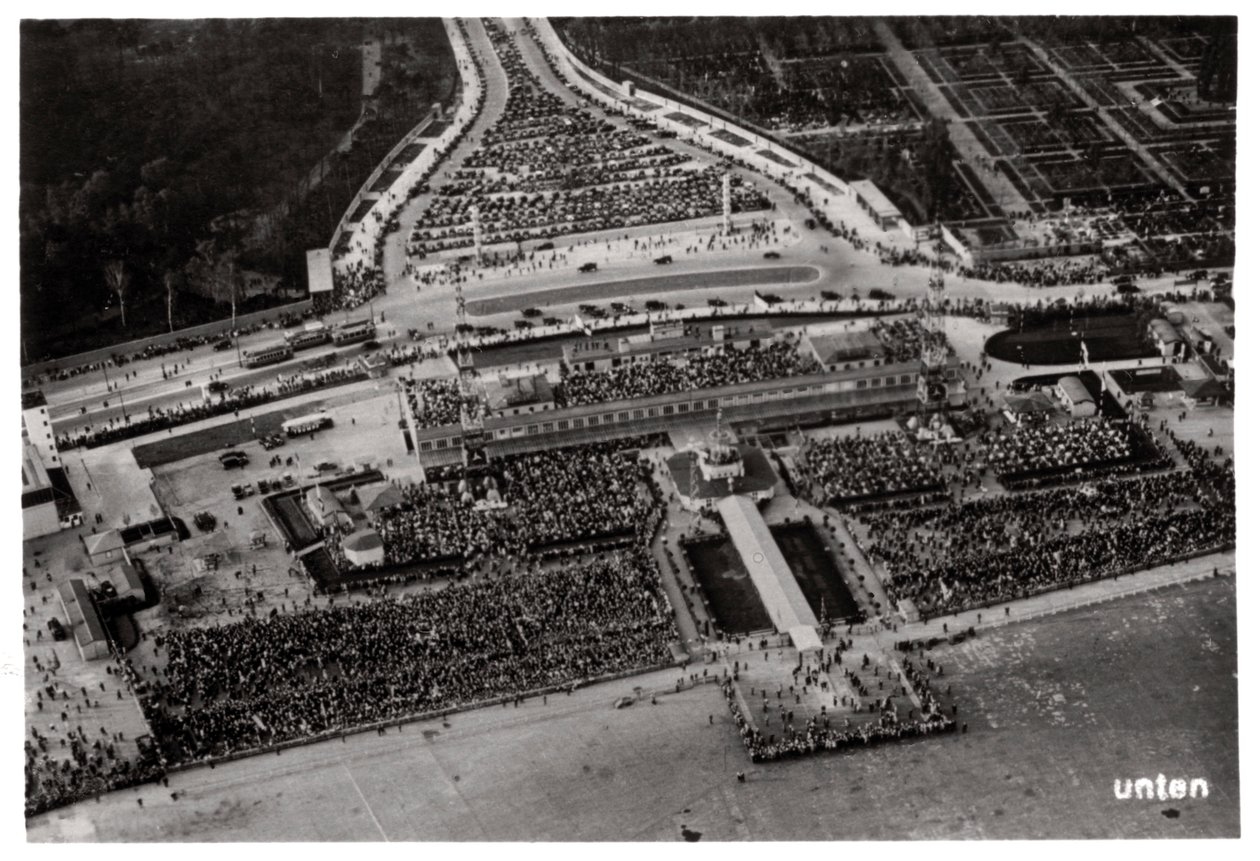 Luftaufnahme des Flughafens Berlin Tempelhof, Deutschland, aus einem Zeppelin, ca. 1931, 1933 von Unbekannt