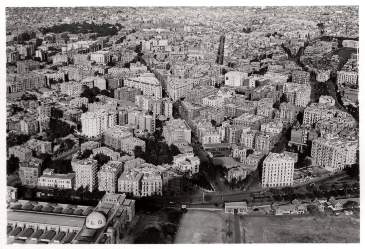 Luftaufnahme von Neu-Kairo, Ägypten, von einem Zeppelin, 1931-1933 von Unbekannt