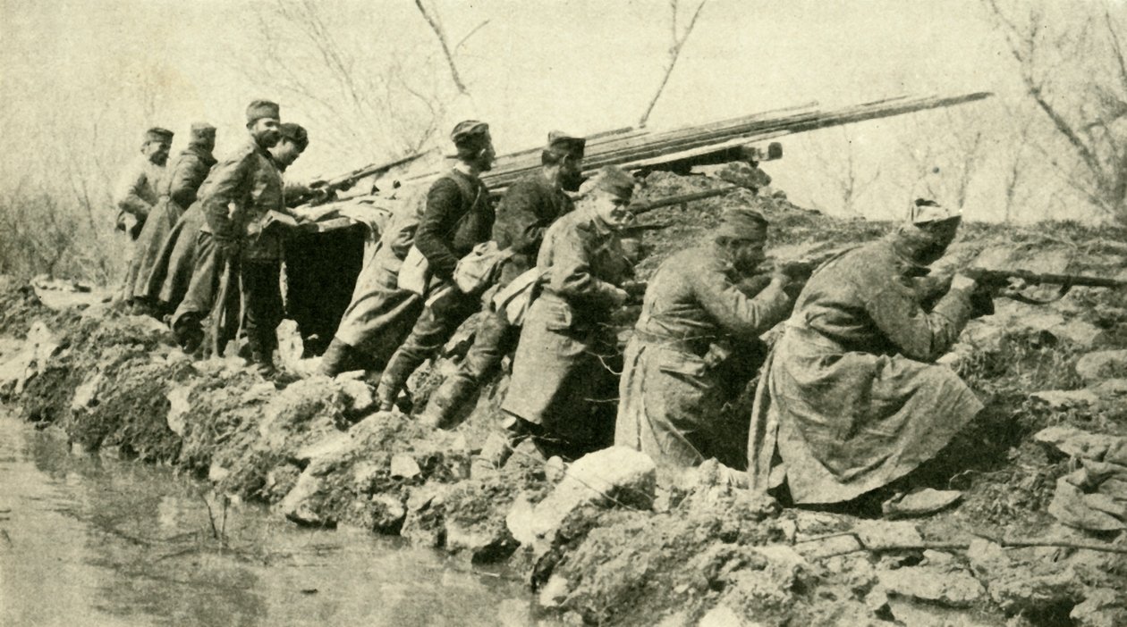 Nach dem Regen: Serbische Infanterie... während der Überschwemmungen, Erster Weltkrieg, um 1915 von Unbekannt