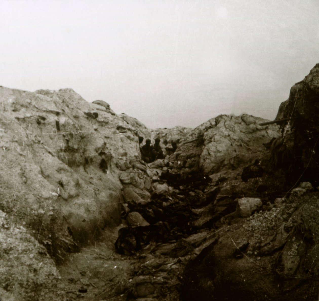 Nach dem Angriff, Rozieres, Frankreich von Unbekannt