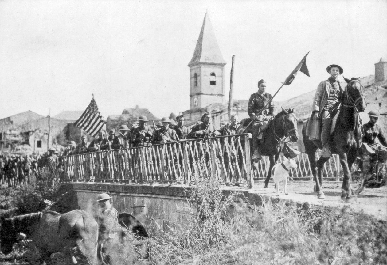 Amerikanische Soldaten betreten das Dorf Nonsard, nahe Saint-Mihiel, Frankreich von Unbekannt
