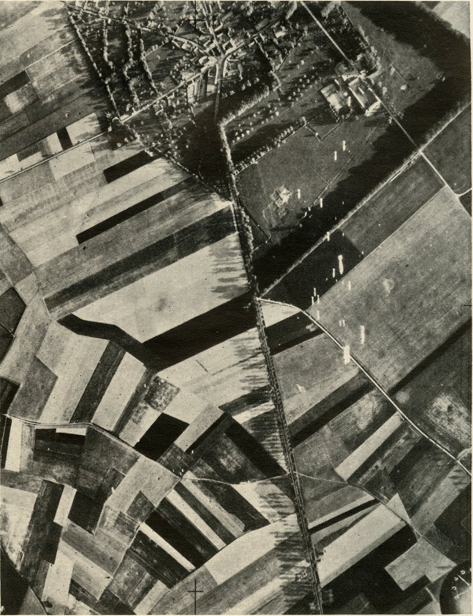 Britische Bomben auf einen feindlichen Konvoi, 1939-1940, 1941 von Unbekannt