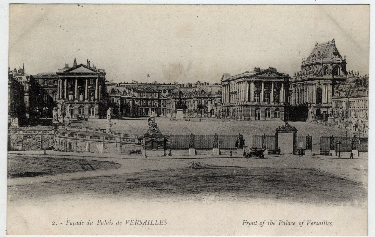 Schloss Versailles: Ansicht der Fassade - Postkarte Ende 19. Anfang 20. Jahrhundert von Unbekannt