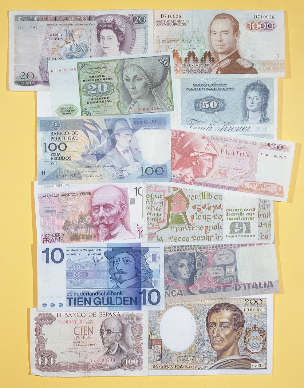 Sammlung europäischer Banknoten aus dem späten 20. Jahrhundert von Unbekannt