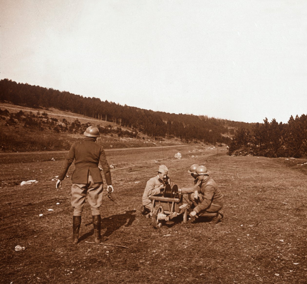 Kommunikation, Genicourt, Nordfrankreich, ca. 1914-ca. 1918 von Unbekannt