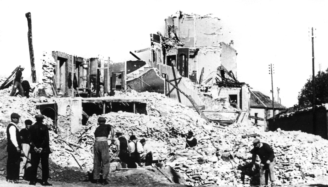 Zerstörtes Gebäude, Befreiung Frankreichs, St Cyr, August 1944 von Unbekannt