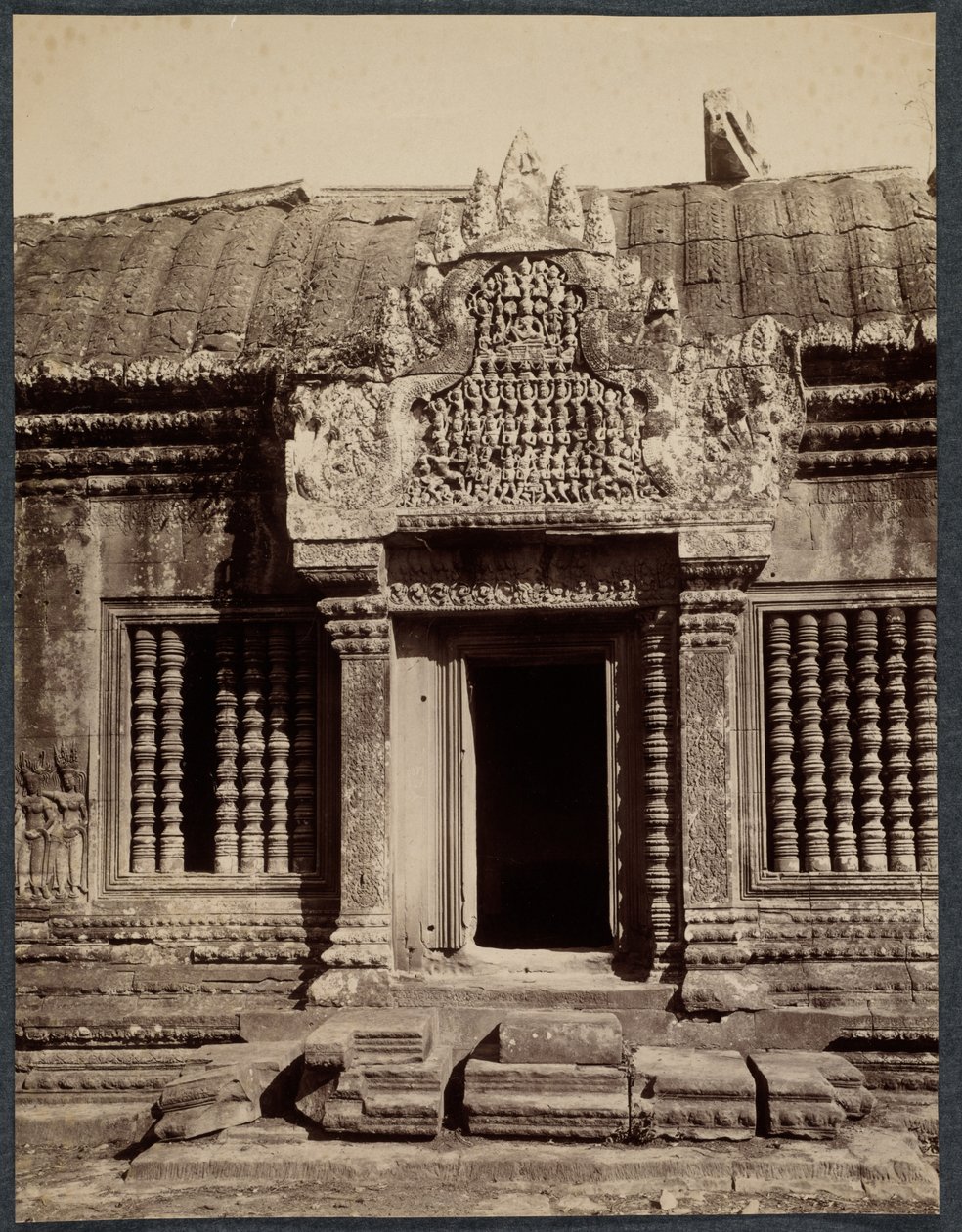 Türdurchgang durch ein inneres Gehege, Angkor Wat, Kambodscha, um 1880 von Unbekannt