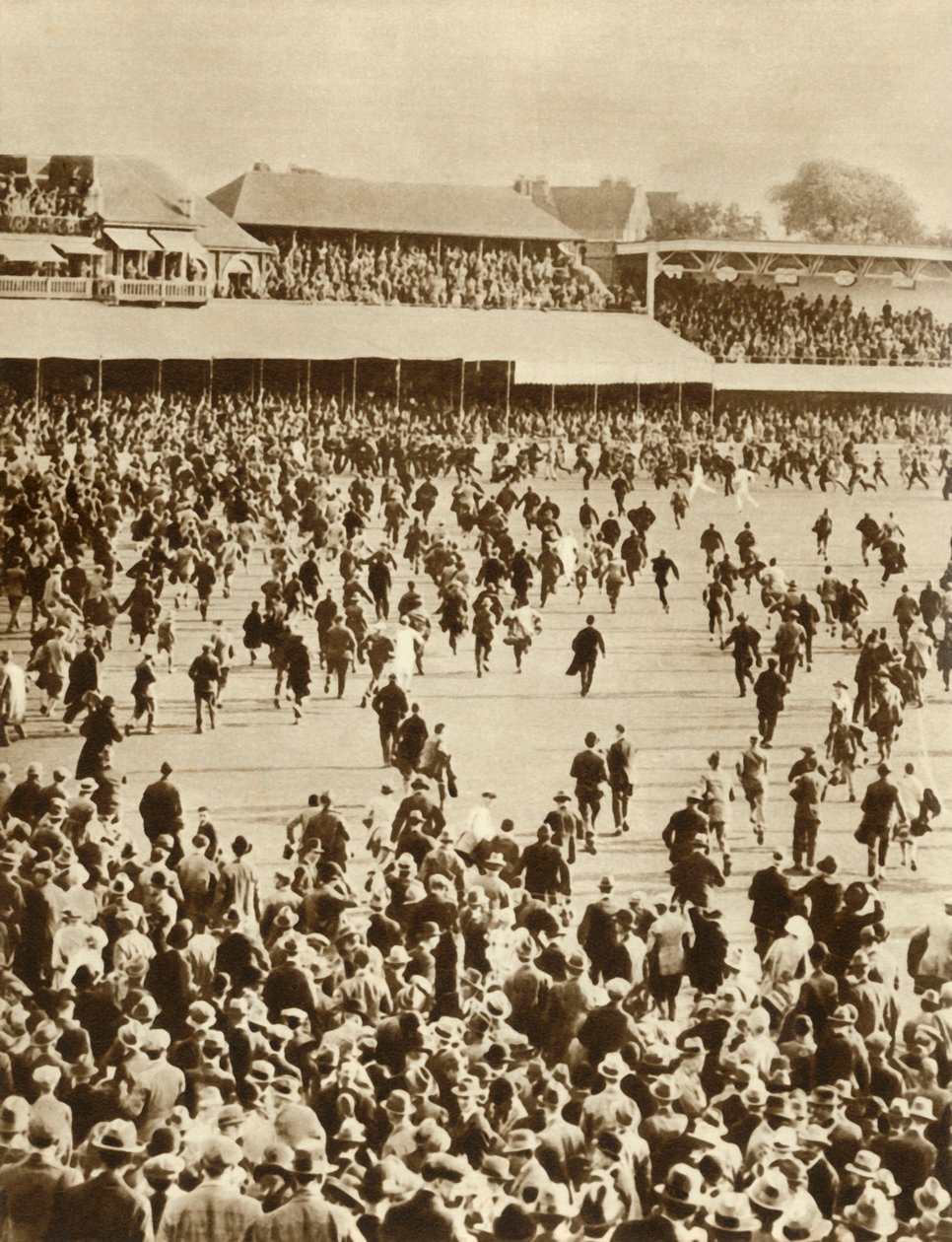 England gewinnt The Ashes gegen Australien, Oval Cricket Ground, London, 1926, 1935 von Unbekannt