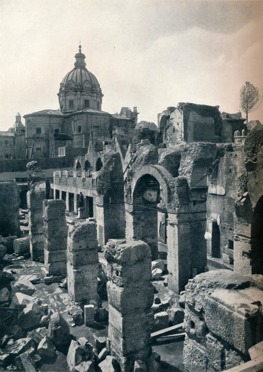 Ausgrabungen des Forums von Julius Caesar in Rom, um 1932 von Unbekannt