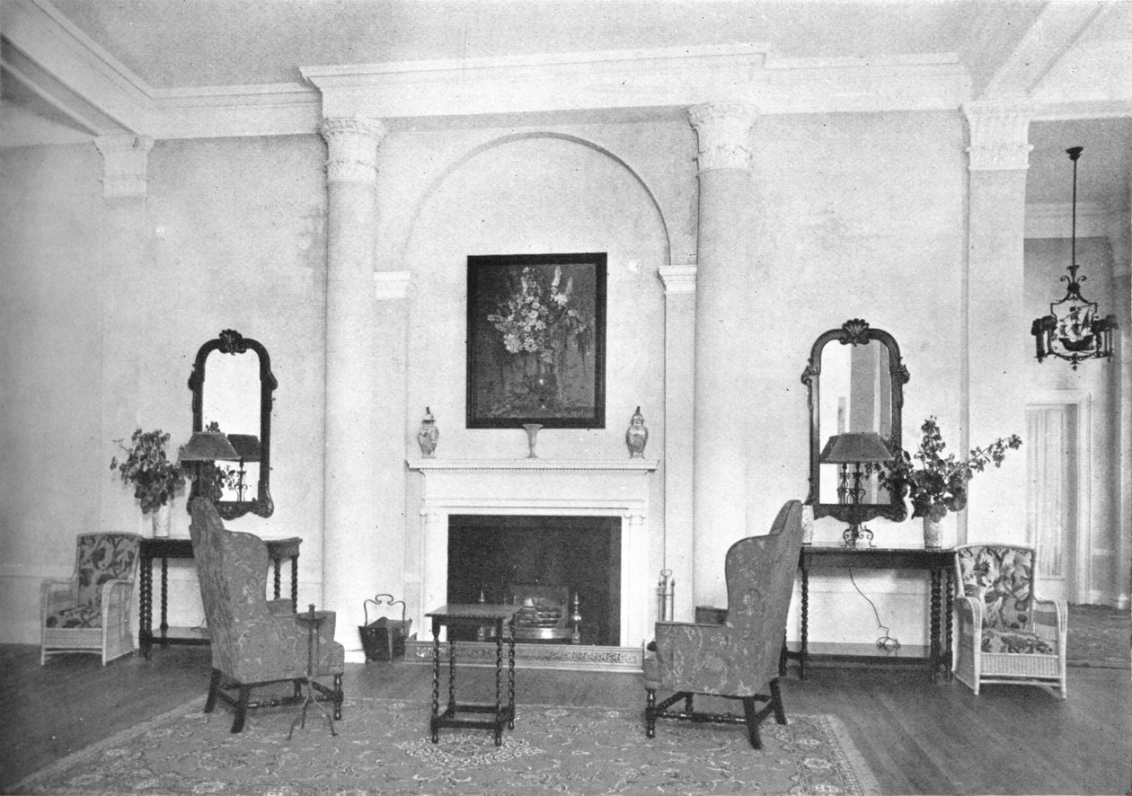 Kamin am Ende der Lounge, Hotel Royal Bermudiana, Hamilton, Bermuda, 1924 von Unbekannt