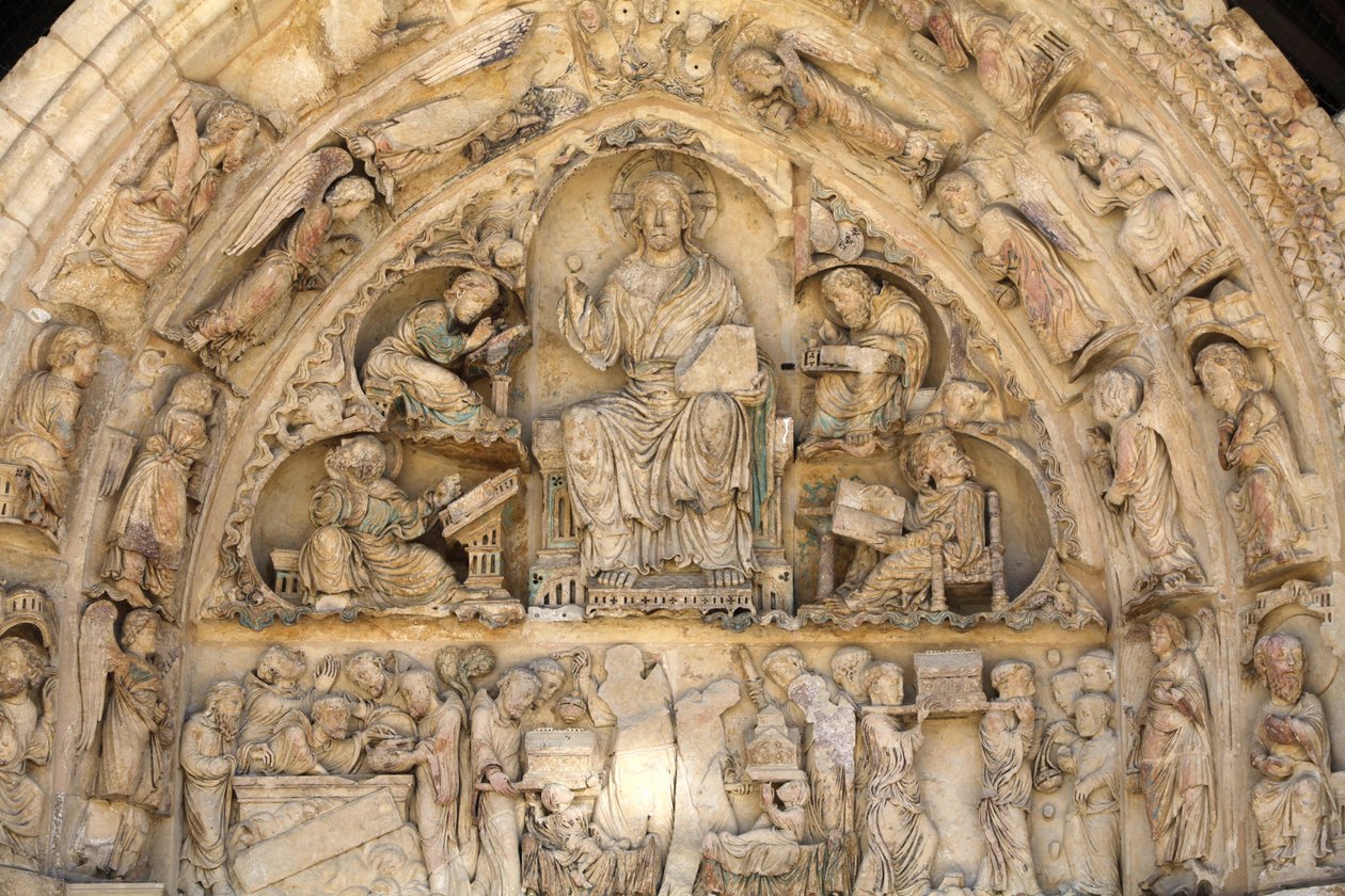 Abteibasilika Fleury, Nordtor Tympanon: Christus in Herrlichkeit, umgeben von Evangelisten, Saint Benoit sur Loire, Frankreich von Unbekannt