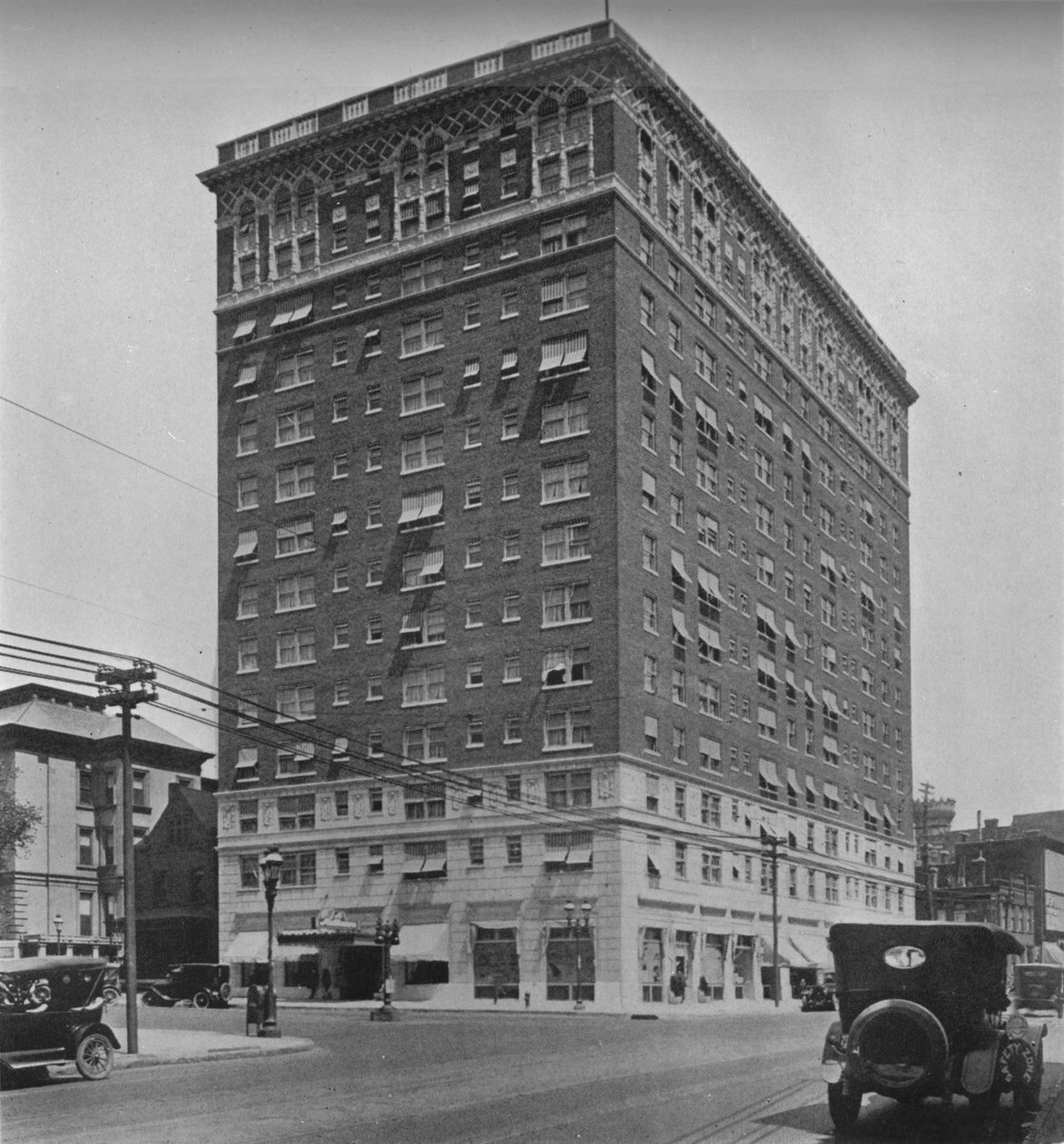 Allgemeine Außenansicht, das Melbourne Hotel, St. Louis, Missouri, 1924 von Unbekannt