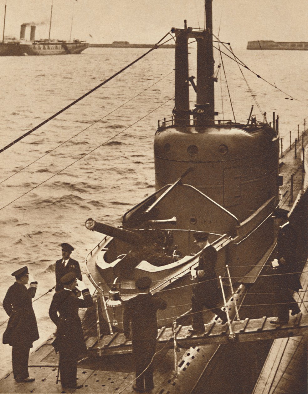 Besuch der Heimatflotte - König Edward besteigt das U-Boot Narwhal, 1936-1937 von Unbekannt